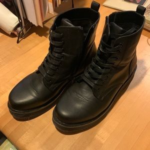 Wild Fable combat boot